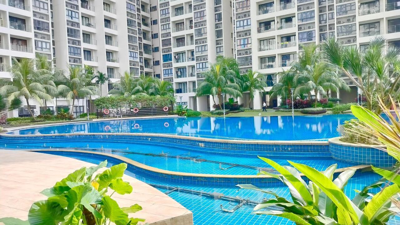 Skyline @ Country Garden Danga Bay Apartment *