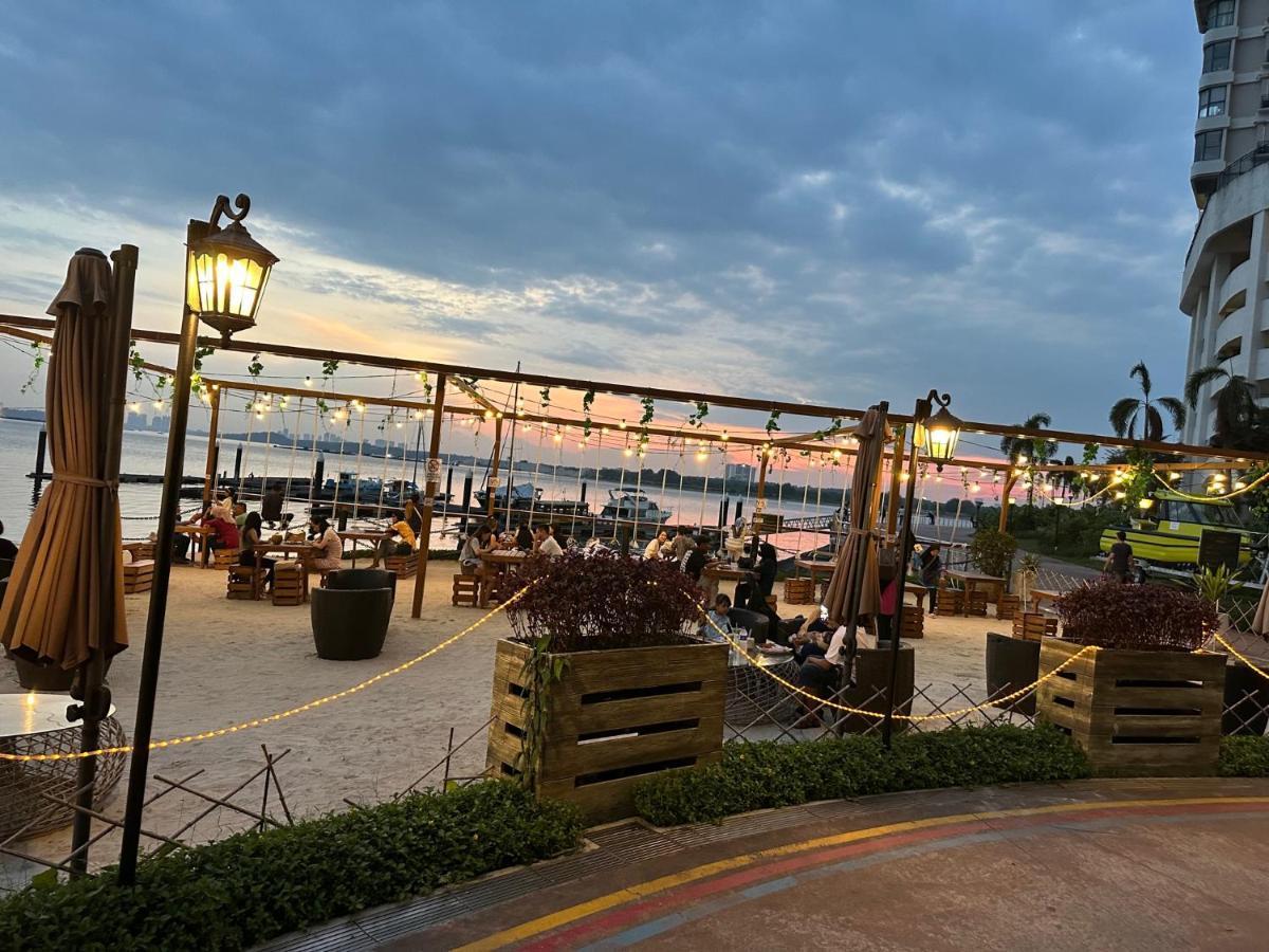 Skyline @ Country Garden Danga Bay * Johor Bahru